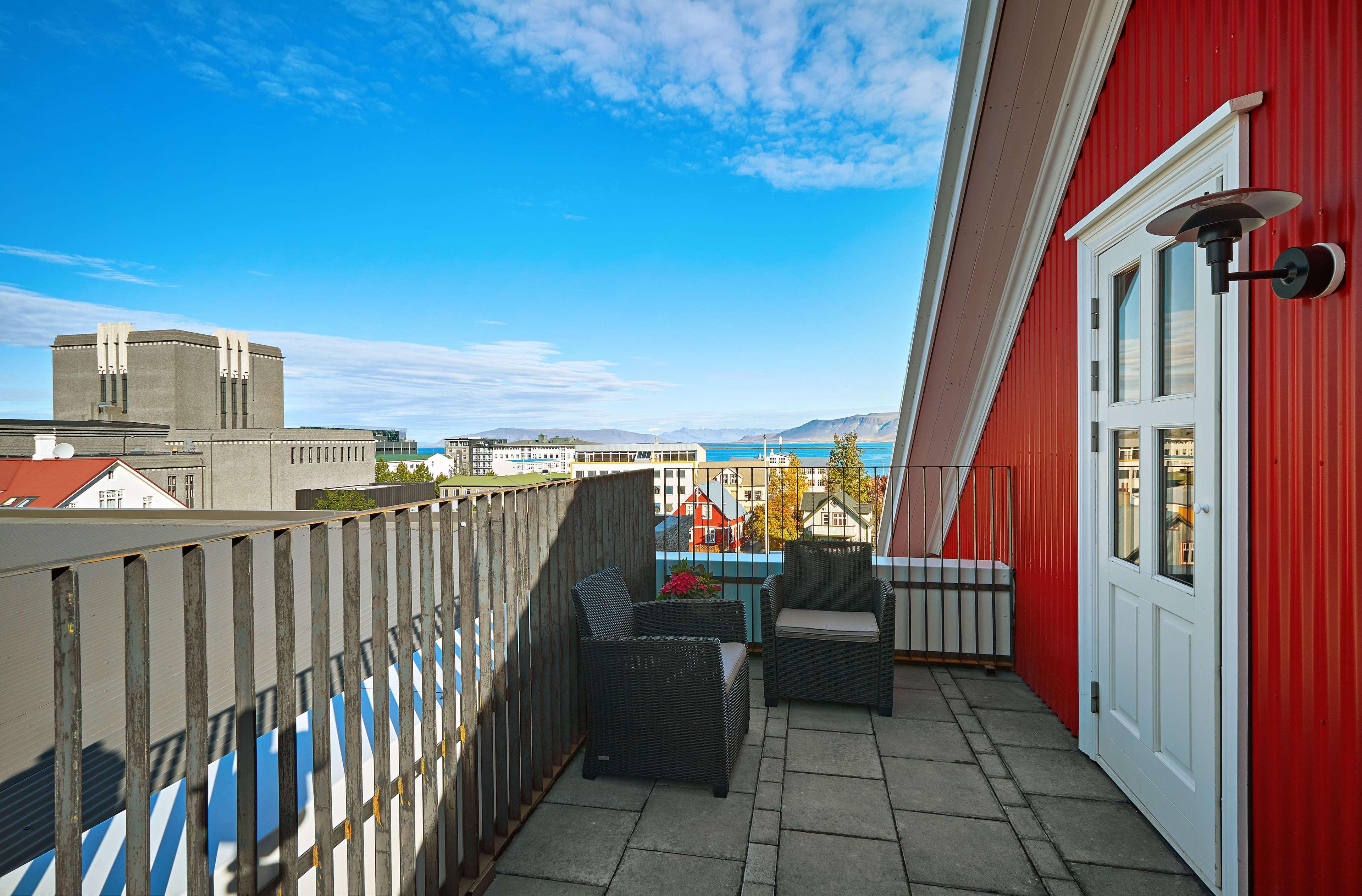 Canopy By Hilton Centre 4*