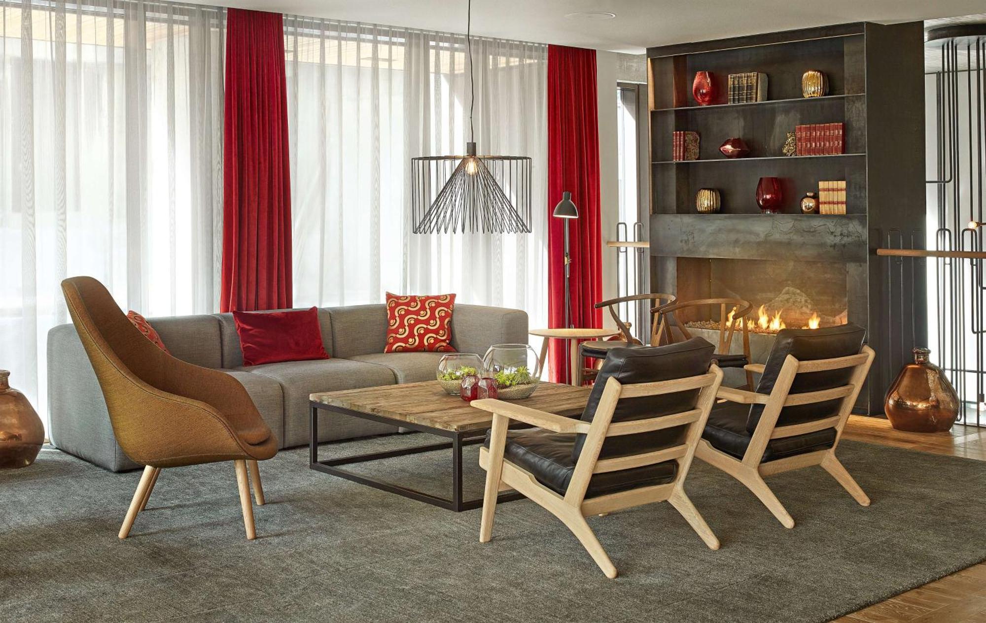 Canopy By Hilton Centre Hotel 4*